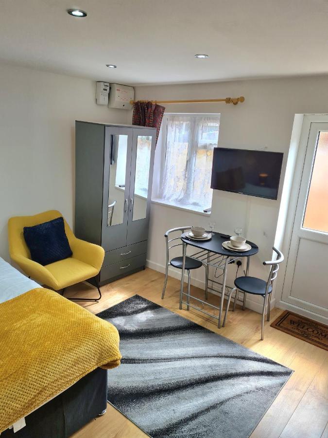 Lovely Central Studio/2Bed - 5Min To Train Station 斯劳 外观 照片